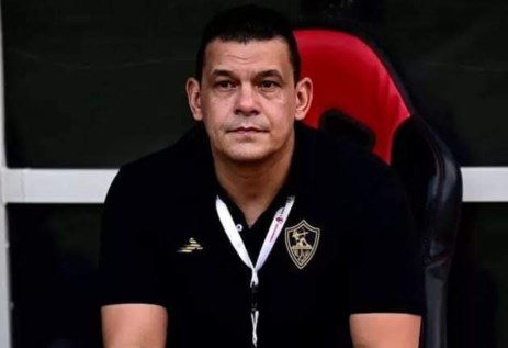 عبد الواحد السيد مدير الكرة بنادي الزمالك